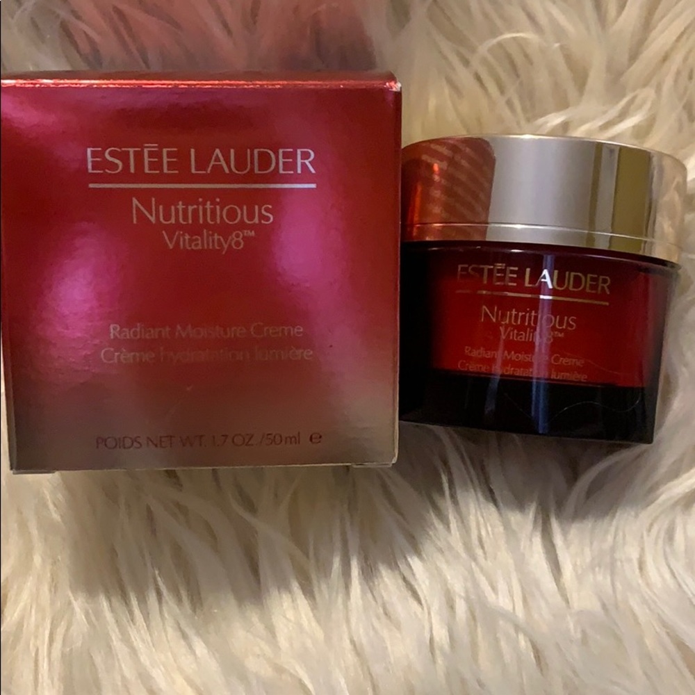 Estee Lauder Nutritious Vitality8 Radiant Moisture